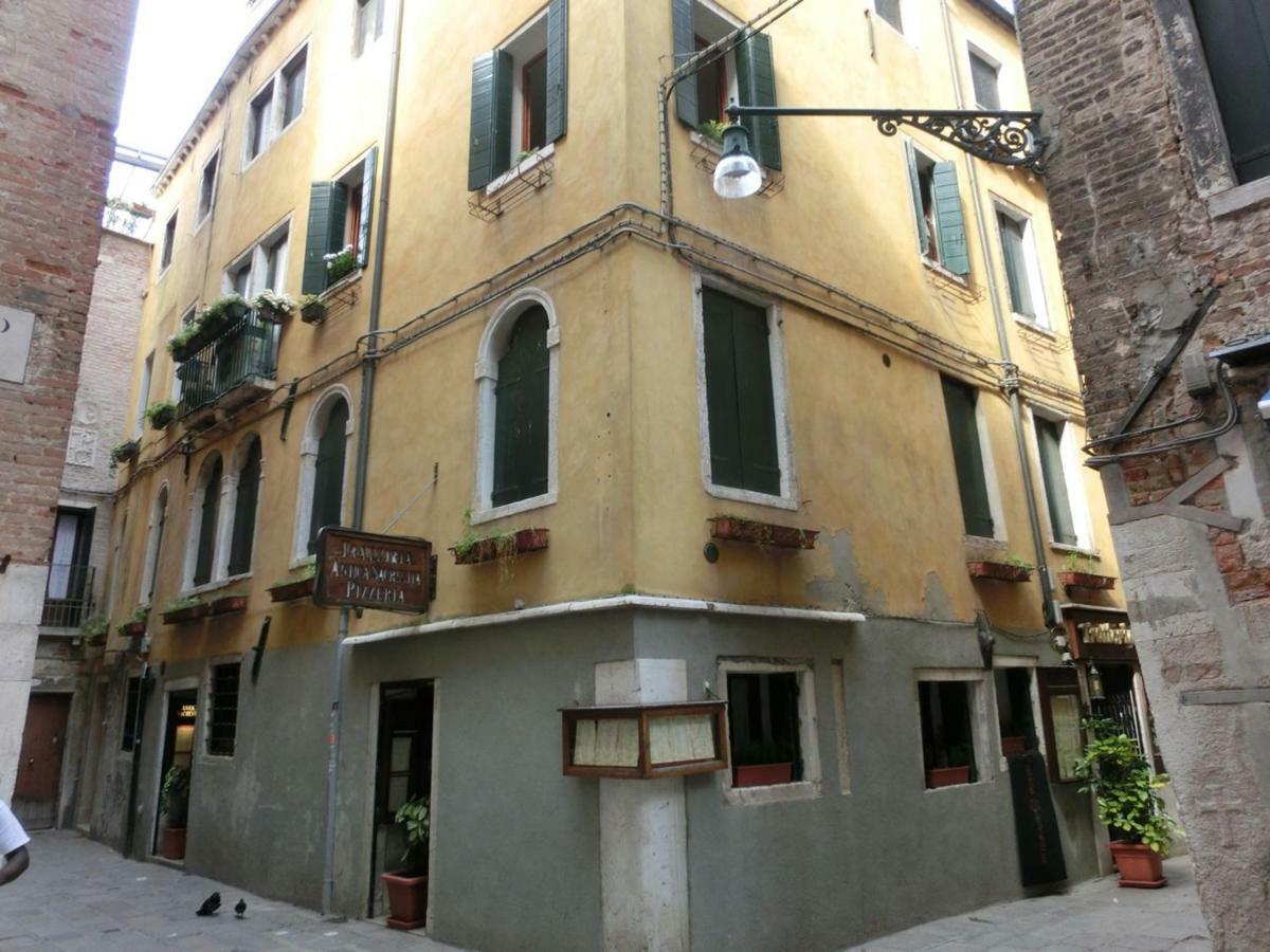 Classic Three Minutes From St Marc'S Square Lejlighed Venedig Eksteriør billede