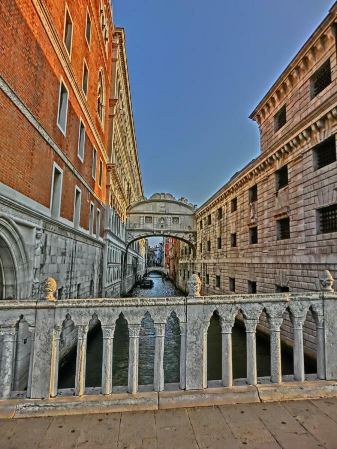 Classic Three Minutes From St Marc'S Square Lejlighed Venedig Eksteriør billede